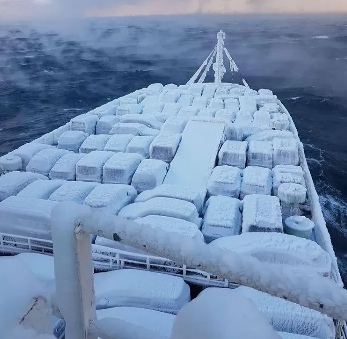 Синоптики помогут владельцам "свежемороженых" автомобилей в Приморье