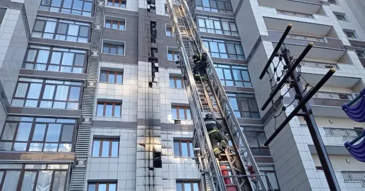 Пожар в воздуховоде 15-этажного дома в Благовещенске потушен