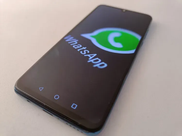 WhatsApp усложнит вход в систему