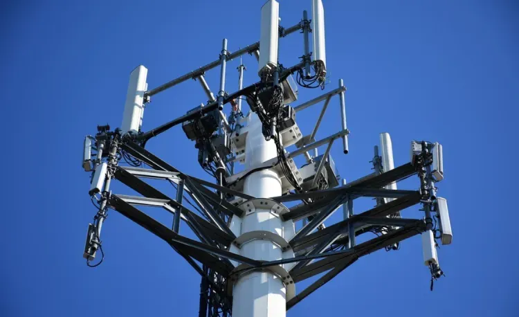 Вышку сотовой связи весом около 2,5 тонн украли в одной из российских деревень