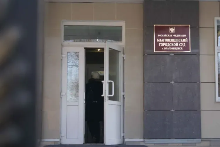 Мужчину, укравшего дорогостоящую водку в Благовещенске, отправили в колонию