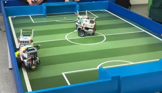 С роботами-футболистами стали призерами соревнований дети из Сковородинского района