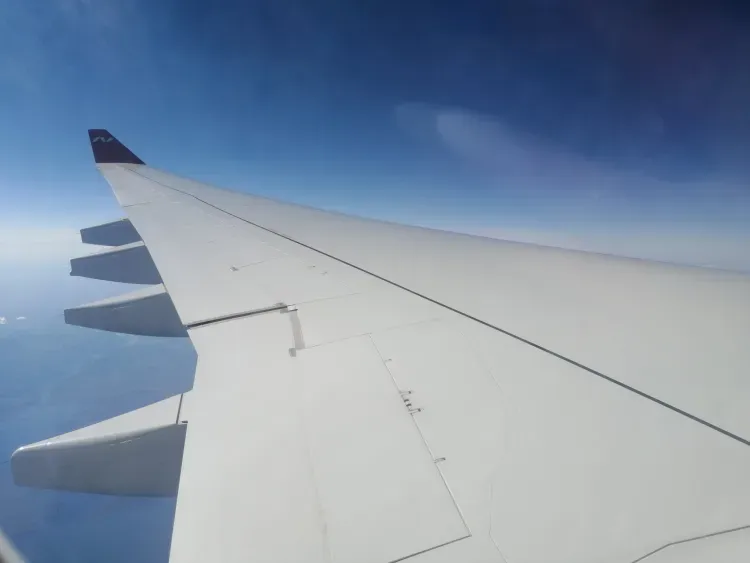 Останки людей нашли на месте крушения боинга на юге Китая