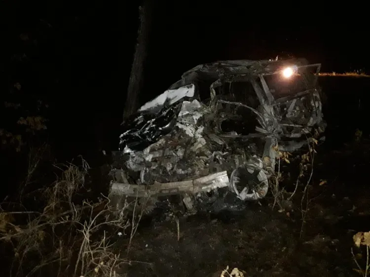 Два человека погибли в сгоревшем автомобиле на трассе Благовещенск - Свободный