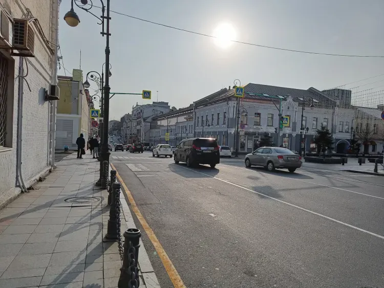 Пожар в торговом центре во Владивостоке стал причиной эвакуации 90 человек