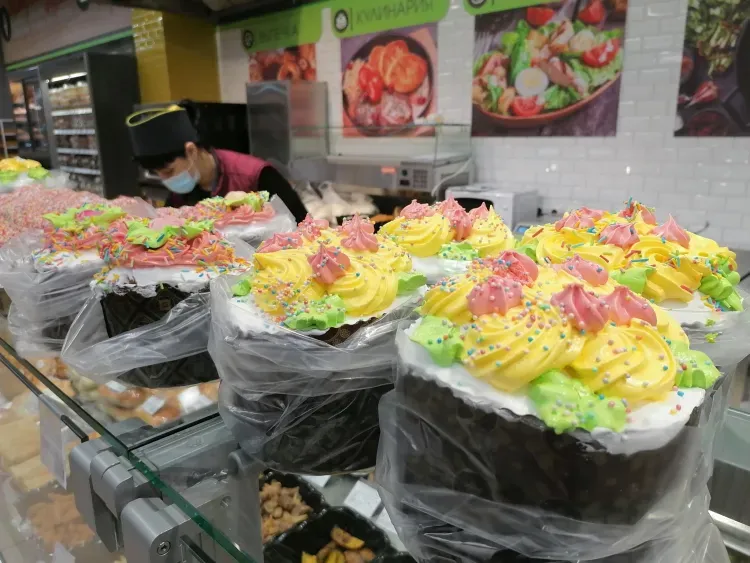 Освященные куличи предложили не продавать в магазинах