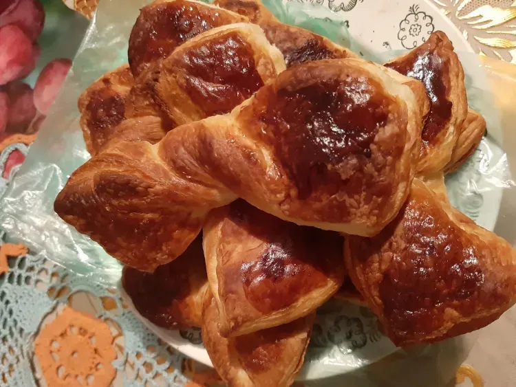 Вкусной жизни и сладкого настроения желаем в День кондитера