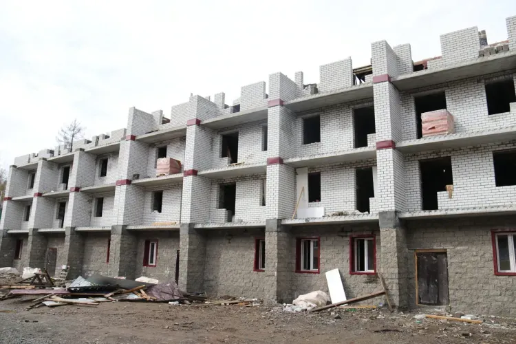Новое жилье взамен аварийного получат 86 семей в Сковородинском районе