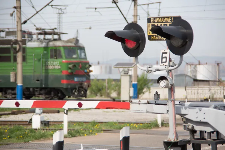 Движение автотранспорта через ж/д переезд в поселке Черновка Амурской области будет закрыто 29 мая