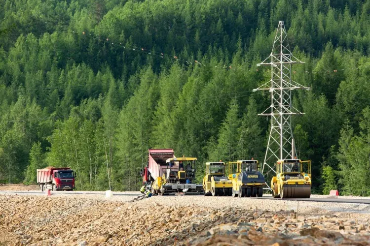 Асфальт уложат на семи километрах федеральной трассы в Тынде