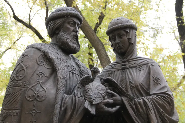 День семьи, любви и верности стал официальным праздником в России