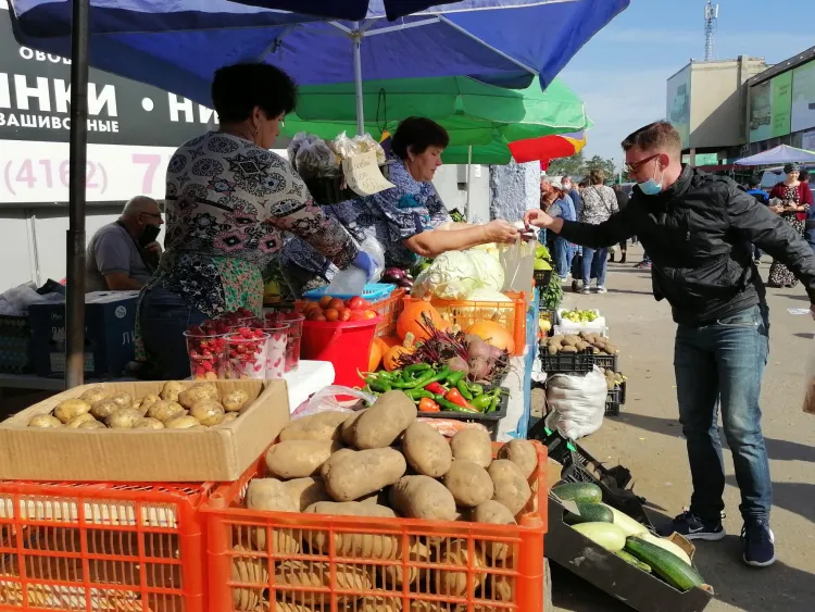 День работника торговли в России празднуется 23 июля