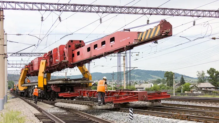 Журналисты ознакомились с ходом путеремонтных работ на ЗабЖД 