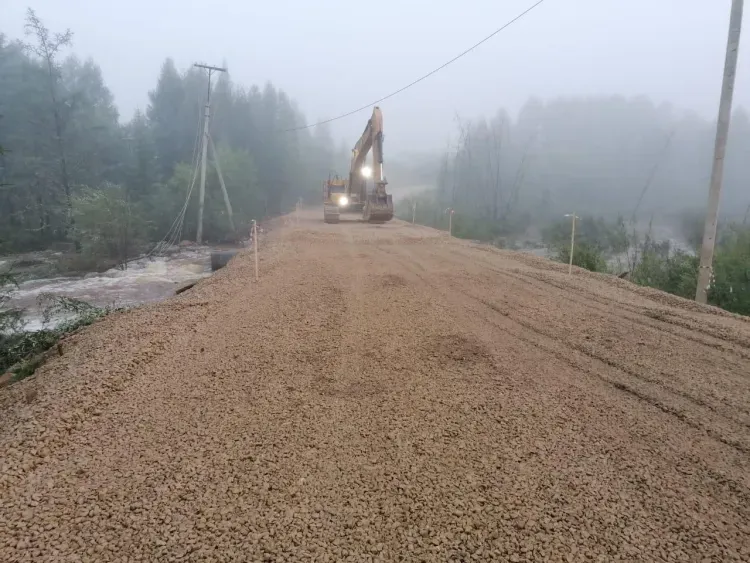 Проезд восстановили к микрорайонам Тынды, которые отрезало паводком