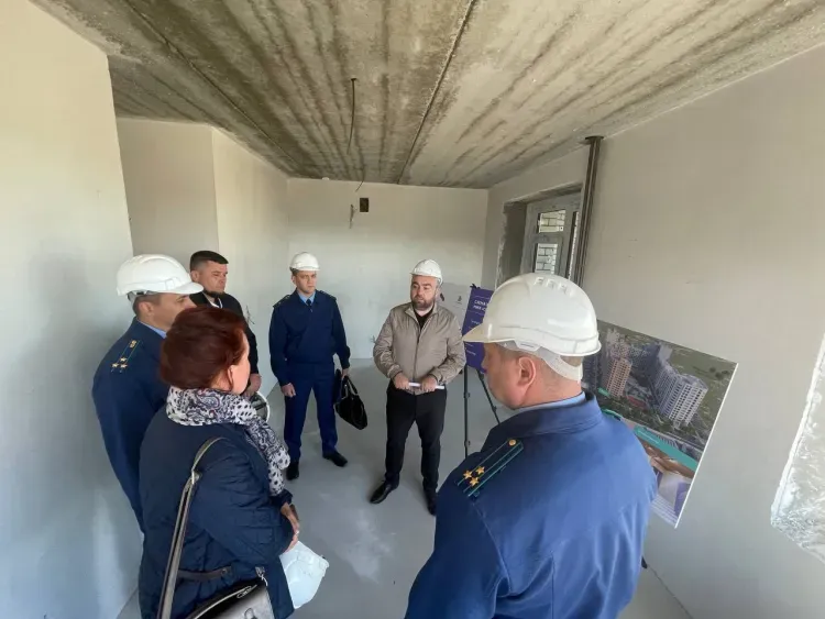 Обманутые дольщики получат жилье до конца 2023 года, заверил Василий Орлов