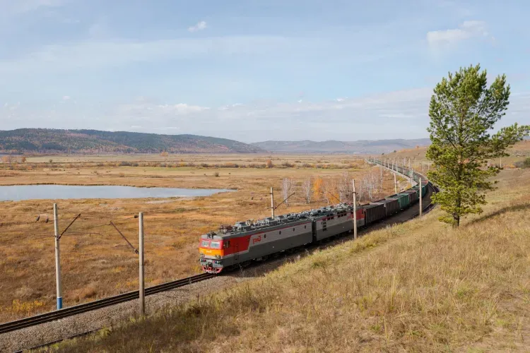 Погрузка грузов на ЗабЖД выросла на 11% в сентябре 2022 года