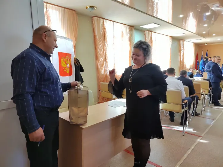 Председателей профильных комитетов избрали депутаты Благовещенского округа