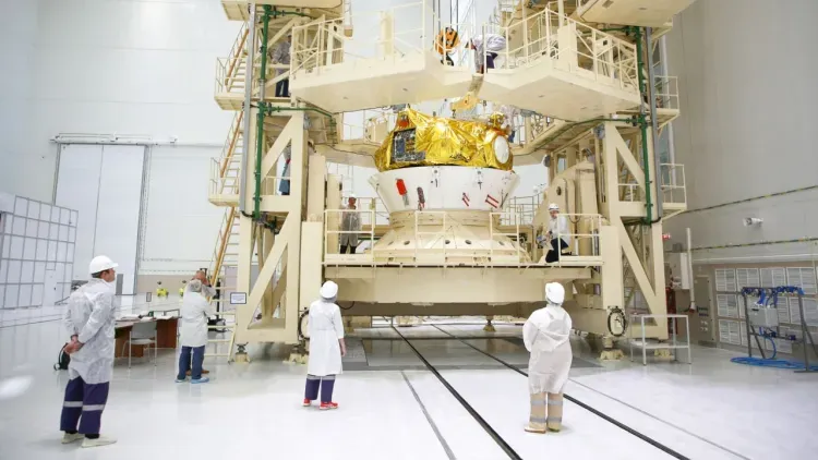 Разгонный блок готов к запуску ракеты-носителя с космодрома Восточный