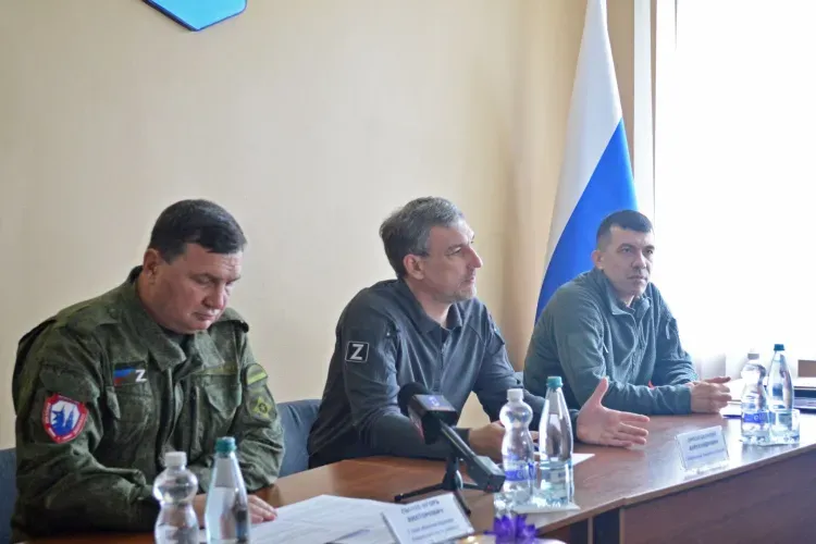 Василий Орлов оценил работу по восстановлению Амвросиевского района ДНР