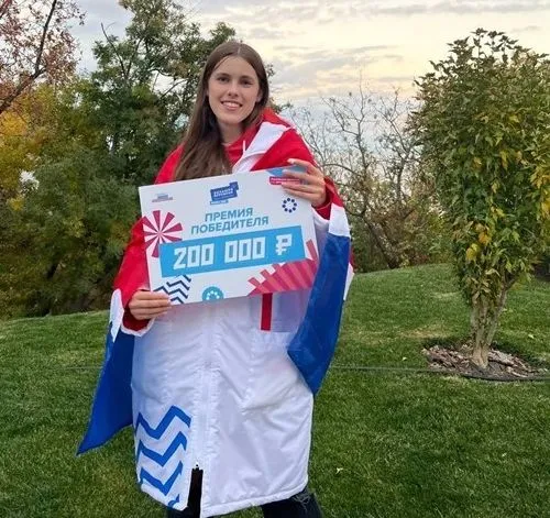 Школьницы из Благовещенска выиграли крупную сумму денег в федеральном конкурсе