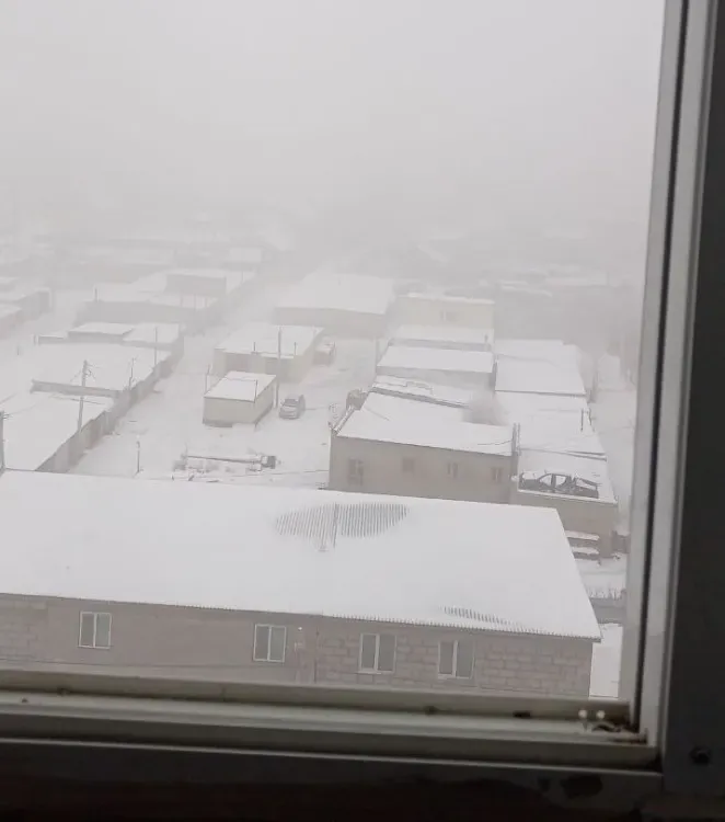 Морозный туман опустился утром на Благовещенск и закрыл вид на Китай