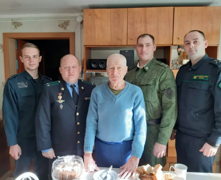 Единственного ветерана-пограничника Амурской области поздравили в День героев Отечества