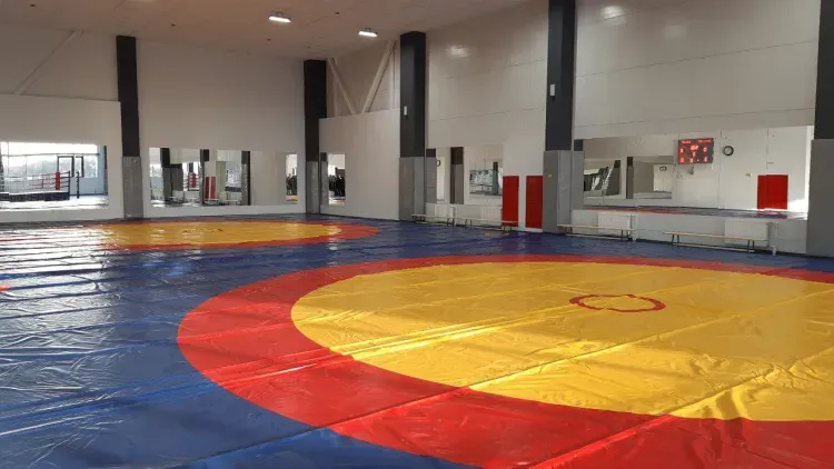 Новый спорткомплекс подарил "Газпром" школе олимпийского резерва в Благовещенске