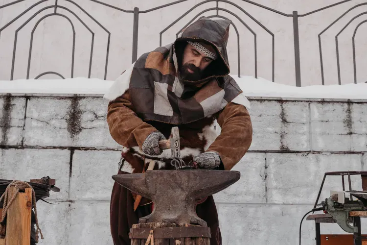 Кожаная историческая карта амурского мастера получила всероссийское признание