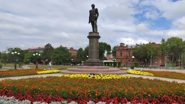 Набережную Благовещенска раскритиковал известный блогер Варламов