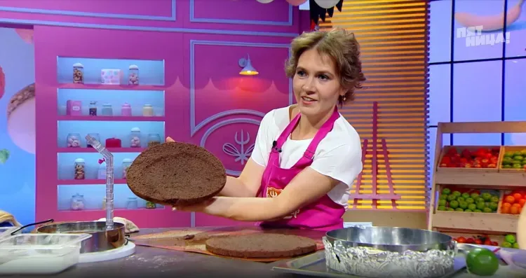 В суперфинале шоу "Кондитер" за миллион рублей поборется амурчанка