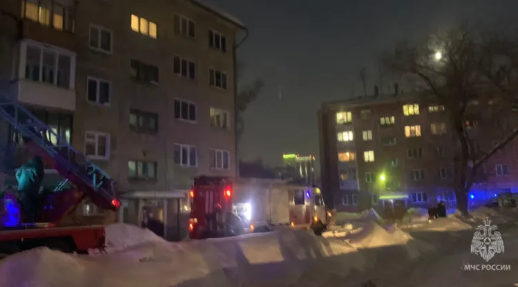 Газ взорвался в пятиэтажном доме в Новосибирске