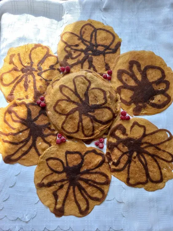 Фантазийные блины пекут на Масленицу жители Благовещенского округа