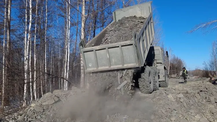 Военные продолжают строительство второго пути БАМа на севере Амурской области