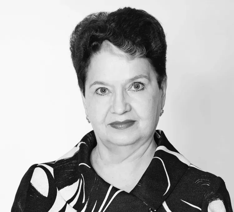 В Благовещенске ушла из жизни педагог и депутат Оксана Чупрова