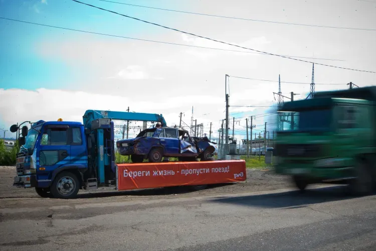Три ДТП произошли на переездах ЗабЖД с начала года по вине недисциплинированных водителей
