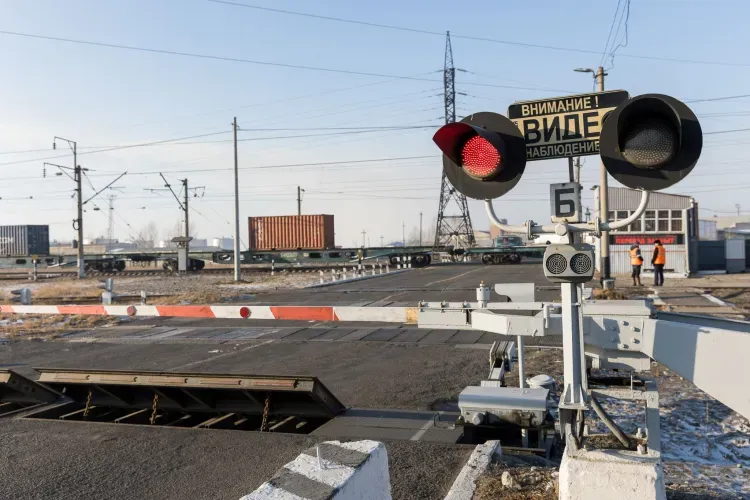 Три ДТП произошли на переездах ЗабЖД с начала года по вине недисциплинированных водителей
