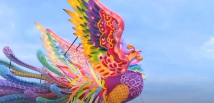 Светящихся дракона и жар-птицу установили в Хэйхэ к международной ярмарке