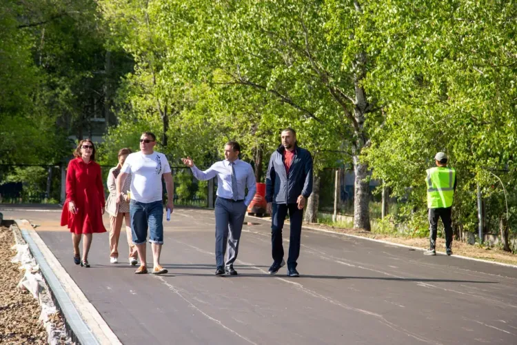 Мэр Благовещенска поручил пересмотреть водоотведение на новой спортплощадке