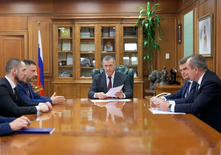 Юрий Трутнев поддержал решение госслужащих уйти добровольцами в зону СВО