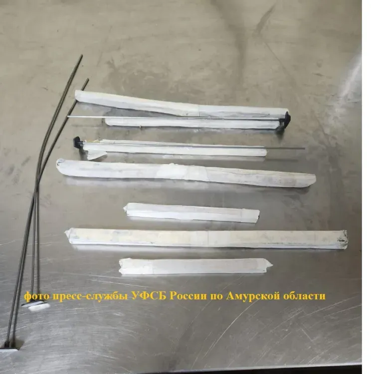 Золото на 21 млн рублей изъяли сотрудники ФСБ в аэропорту Благовещенска