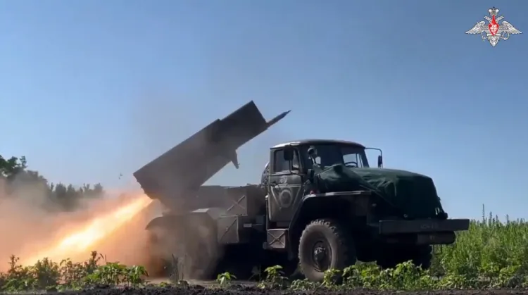 Артиллеристы нанесли удар с листовками по позициям ВСУ