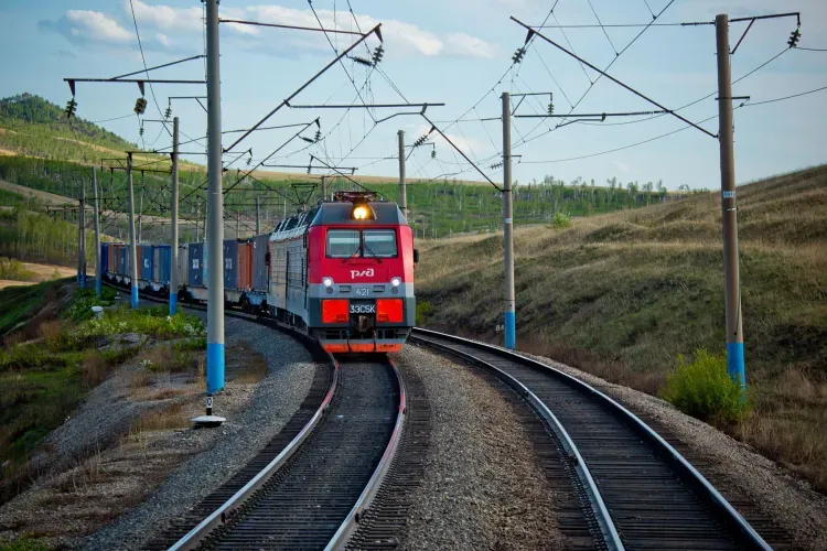 С начала года холдинг «РЖД» поставил на ЗабЖД 45 новых электровозов