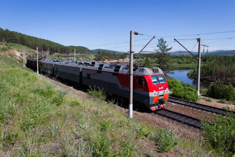 С начала года холдинг «РЖД» поставил на ЗабЖД 45 новых электровозов