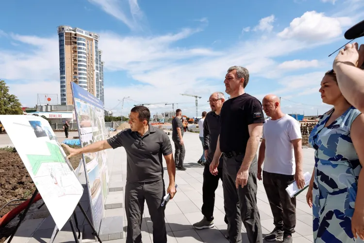 Аллею фонтанов в центре Благовещенска откроют в сентябре 