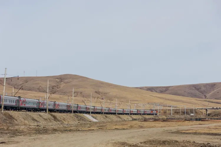 Федеральная пассажирская компания продлевает период курсирования поезда до границы с Китаем  