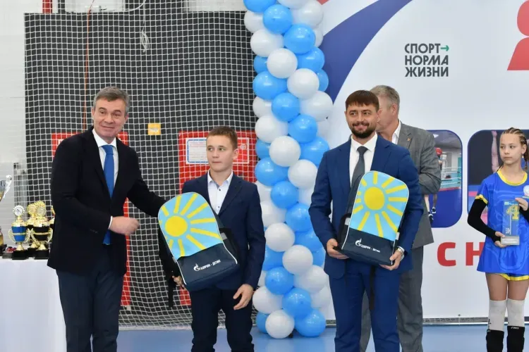 Первый двухэтажный спортивный комплекс открыли на набережной Зеи