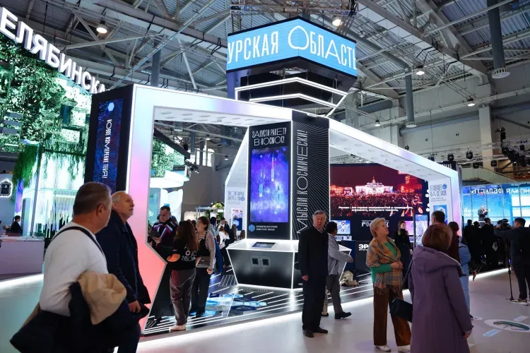 Молодость, связанную с Амурской областью, вспоминают посетители выставки на ВДНХ