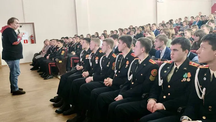 Фильм амурского журналиста о детях Донбасса презентовали в Чигирях