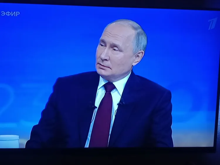 Настоящему Путину задал вопрос Путин виртуальный