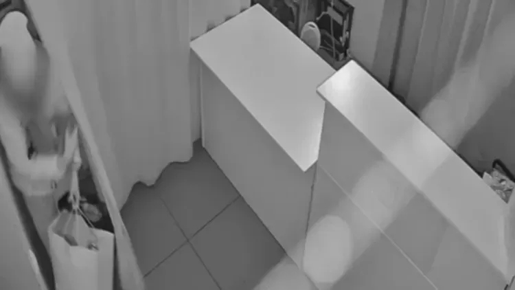 Чужой товар украли из пункта выдачи заказов в Благовещенске